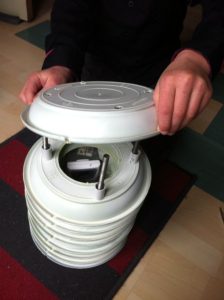 chapeau couvercle de l'abri météo